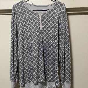 Nautica, super soft, long sleeve, gray & white diagional print tunic, size XL